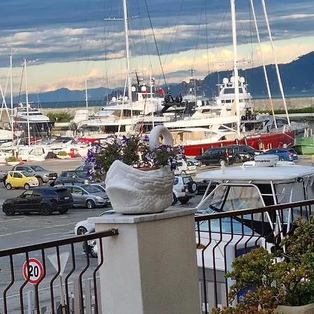 Stella Di Mare Hotel 2*