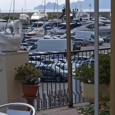 Stella Di Mare 2* Lavagna